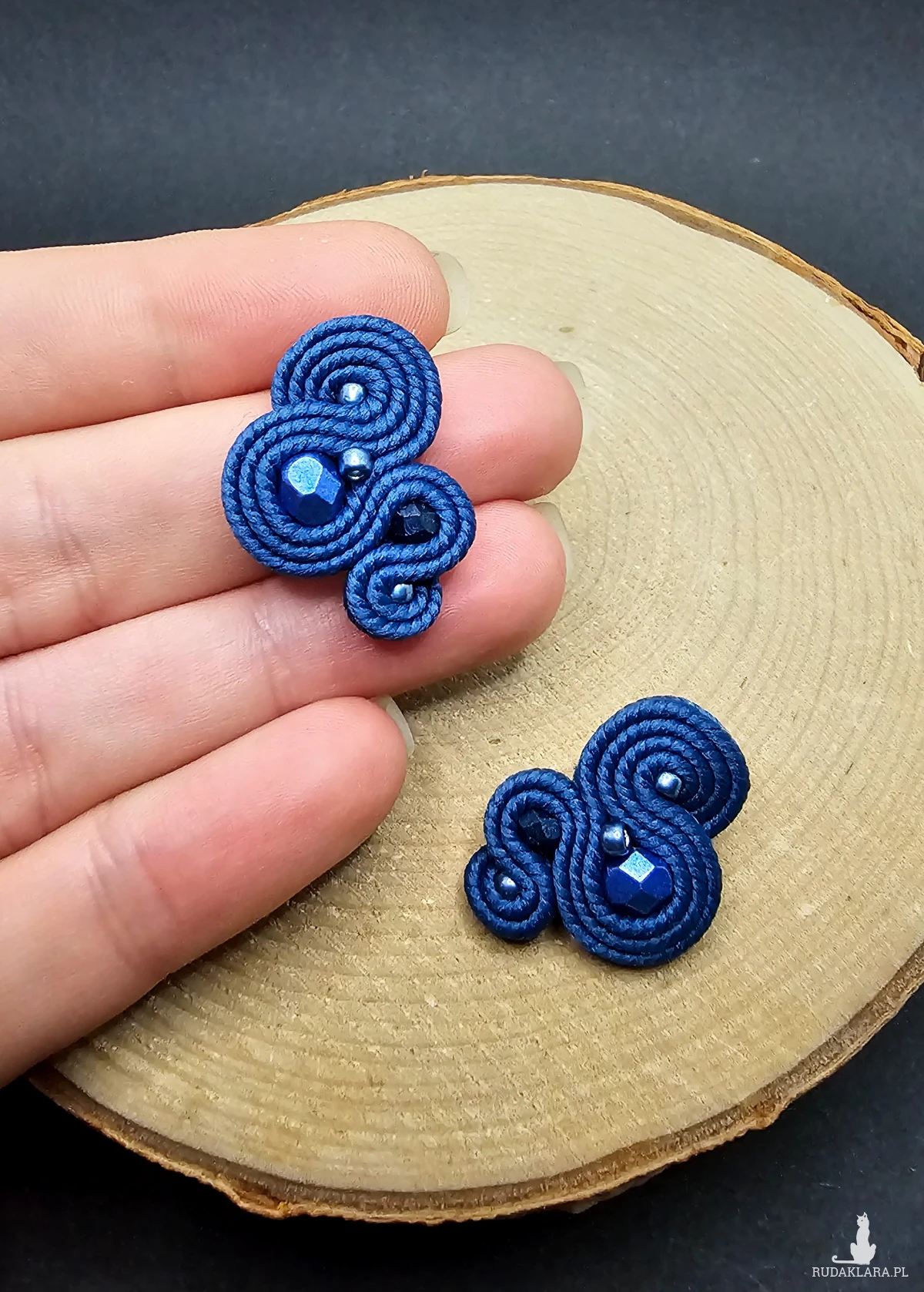 Kolczyki sutasz sztyfty 1